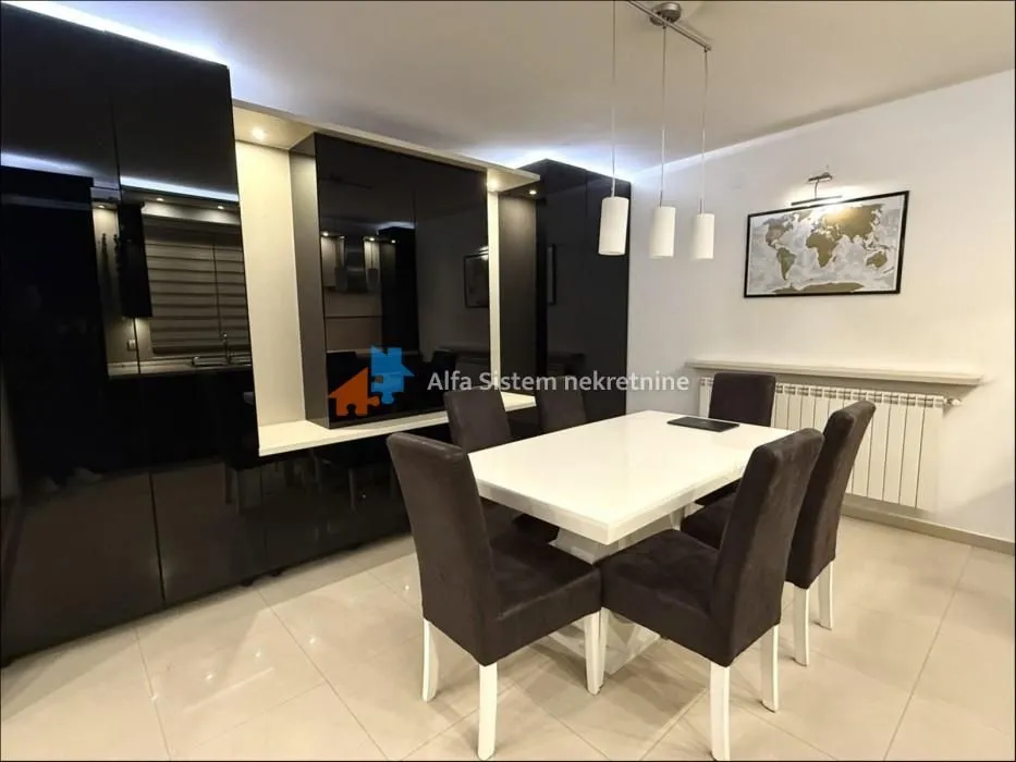 Rent, three bedroom apartment, 72m², Žarkovo, Beograd