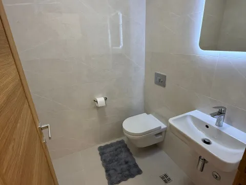 Prodaja, dvosoban stan, 72m², New City, Podgorica - image 8