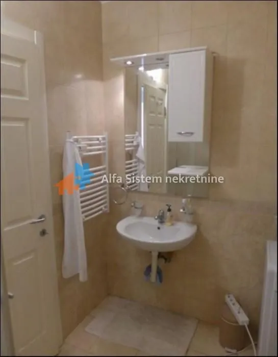 Rent, three bedroom apartment, 77m², Voždovac Sve Podlokacije, Beograd