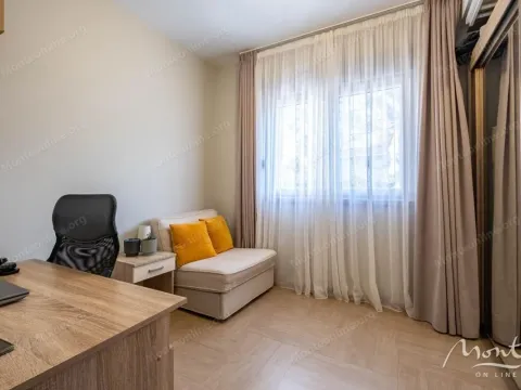 Prodaja, trosoban stan, 114m², Dobrota, Kotor - image 22