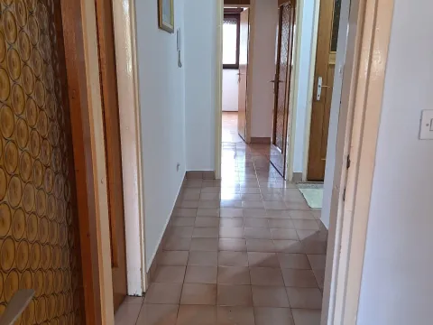 Sale, two bedroom apartment, 70m², Zabjelo, Podgorica - image 4