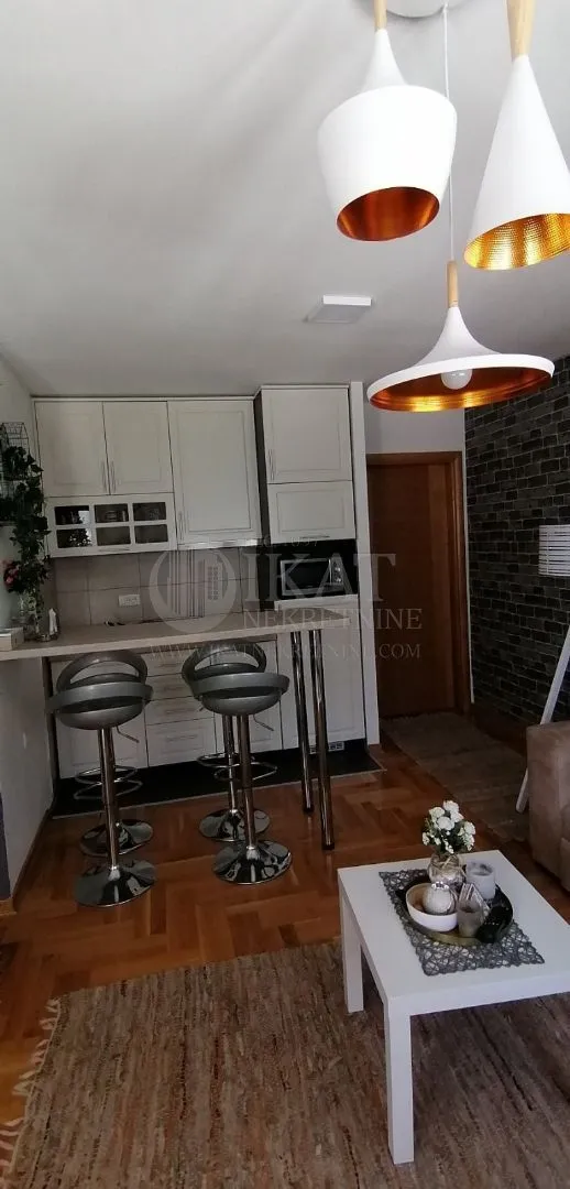 Prodaja, jednosoban stan, 39m², Centar, Zlatibor