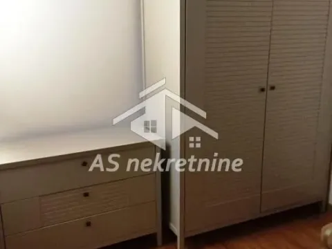 Izdavanje, trosoban stan, 100m², Stari Grad, Beograd - image 12