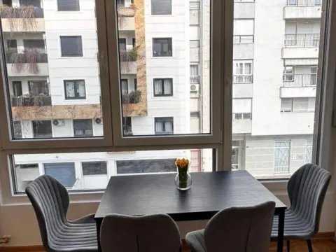 Stan in Vračar Sve Podlokacije