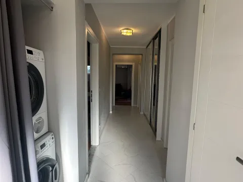 Izdavanje, dvosoban stan, 85m², Centar, Tivat - image 4