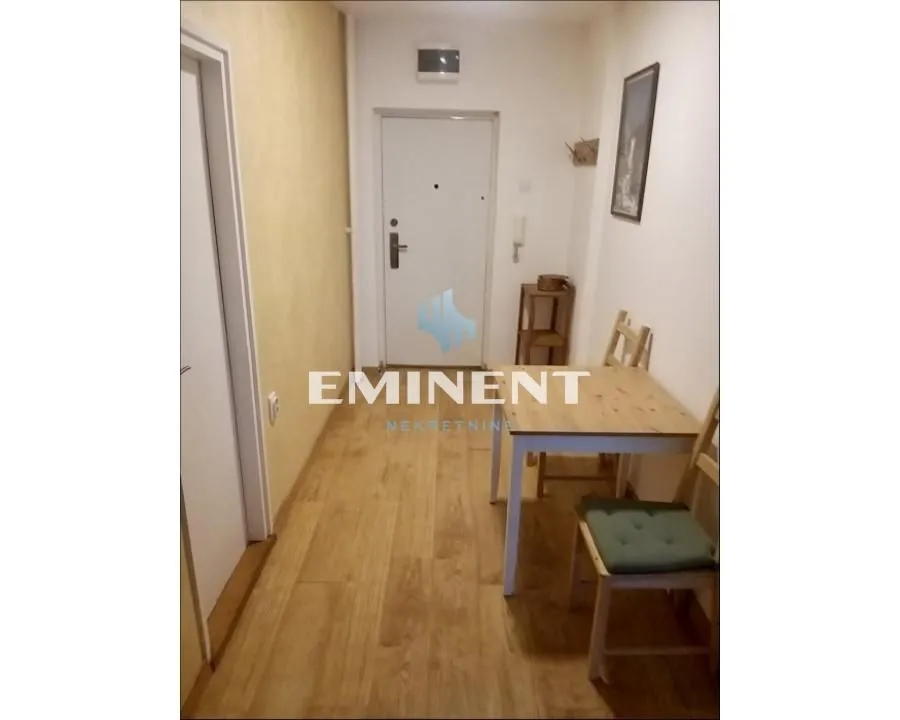 Izdavanje, stan, 45m², Stari Grad, Beograd