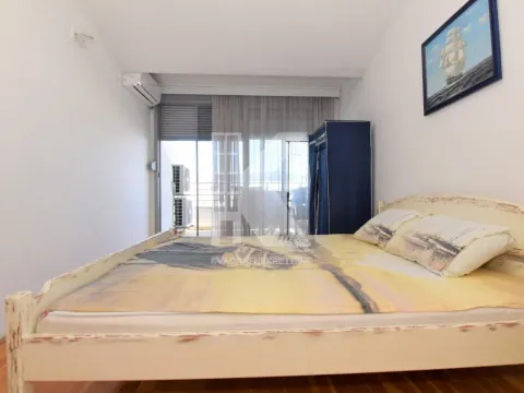 Prodaja, trosoban stan, 94m², 1 maj, Podgorica - image 10