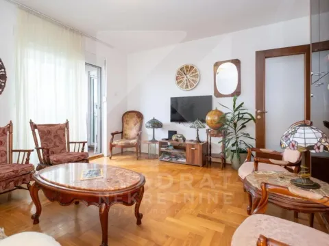 Rent, three bedroom apartment, 97m², Blok 9, Podgorica - image 3