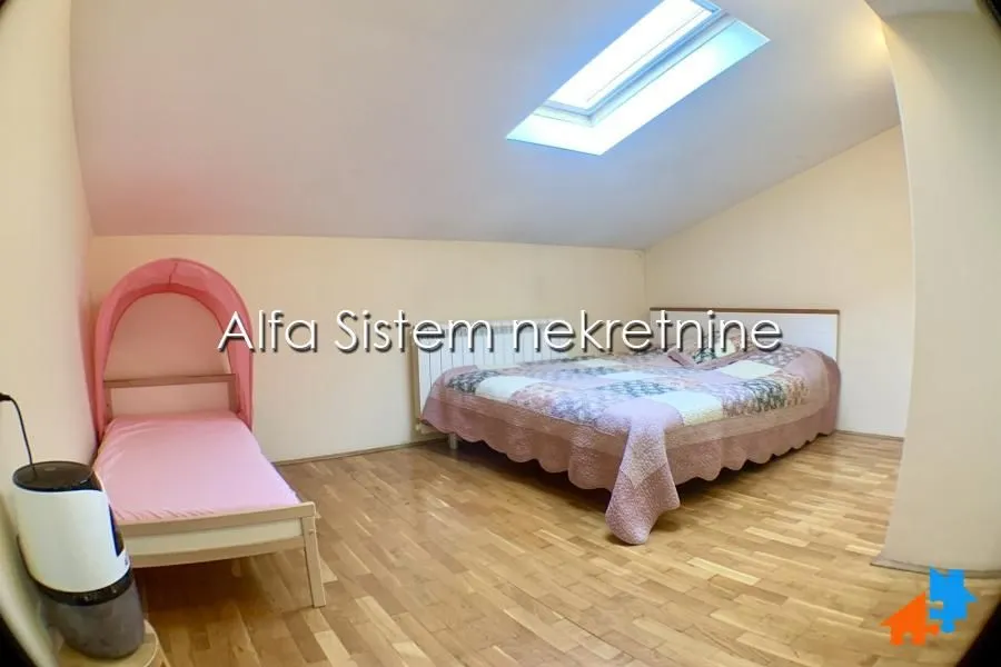 Sale, apartment, 157m², Đeram Pijaca, Beograd