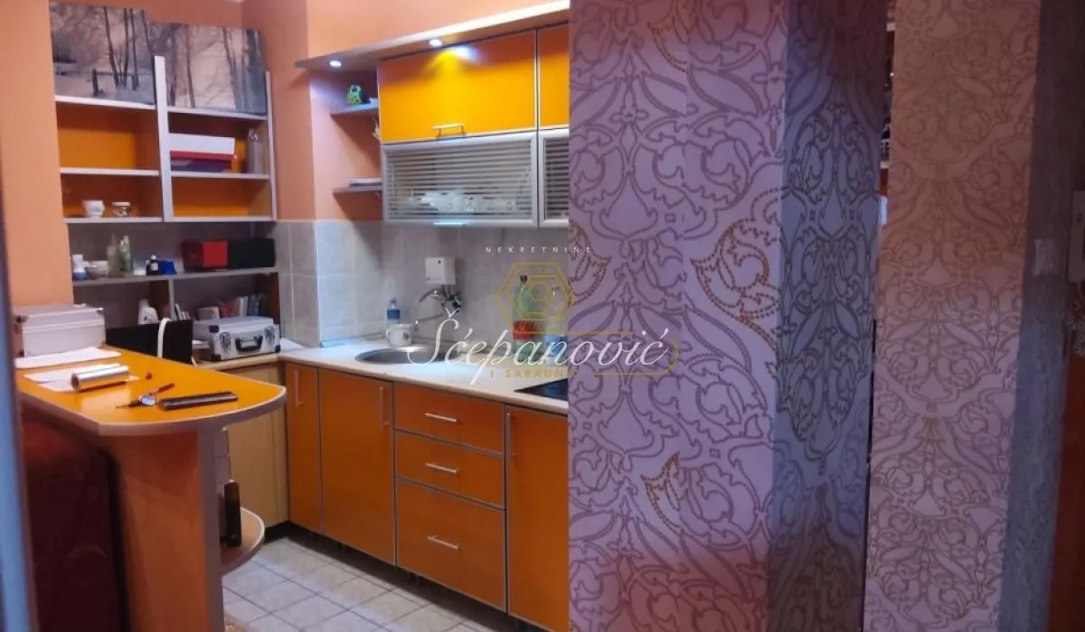 Prodaja, dvosoban stan, 39m², Socijalno, Novi Sad Sve Podlokacije