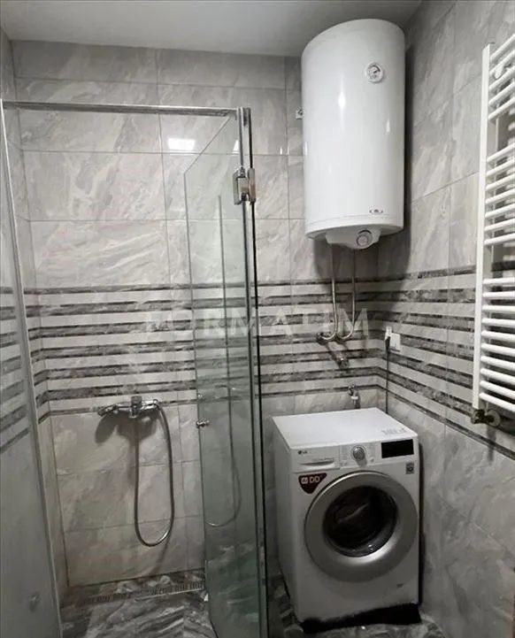 Izdavanje, dvosoban stan, 37m², Bulbulder, Zvezdara Sve Podlokacije