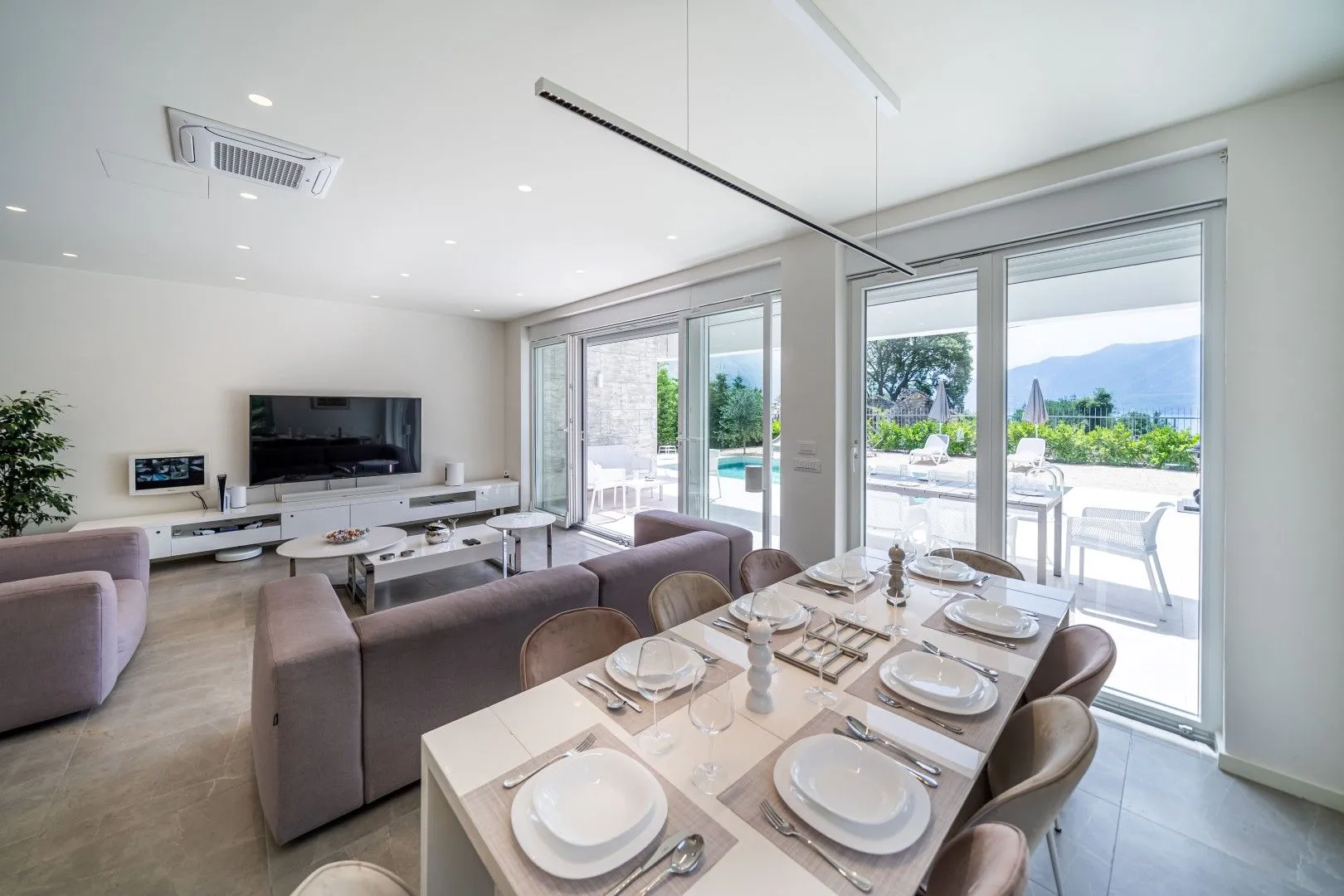 Sale, house, 249m², Orahovac, Kotor