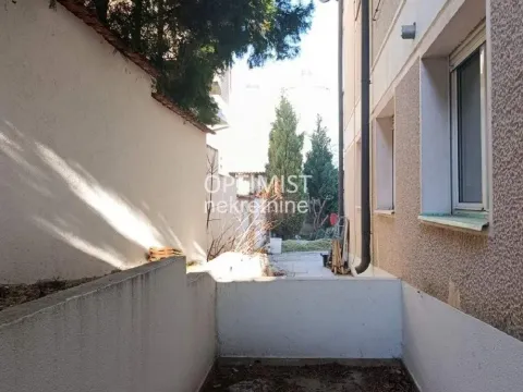 Prodaja, jednosoban stan, 70m², Golf Naselje, Beograd - image 11