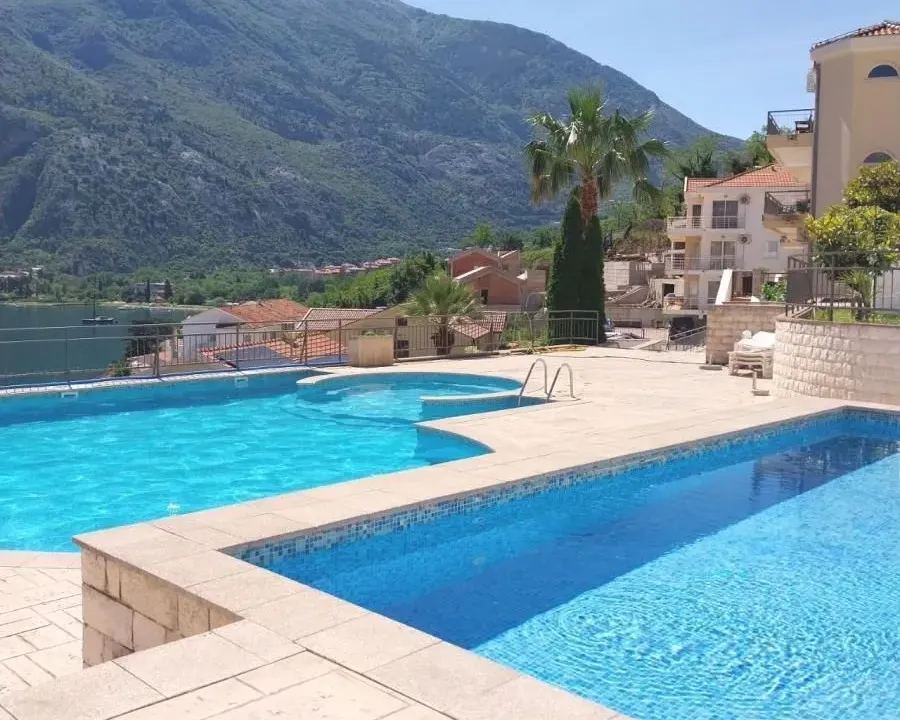Sale, two bedroom apartment, 82m², Muo, Kotor