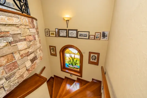 Prodaja, kuća, 169m², Centar, Cetinje - image 12