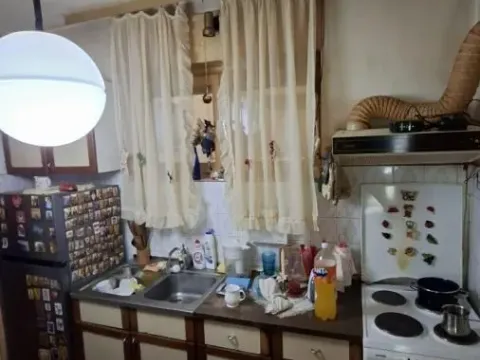 Prodaja, trosoban stan, 79m², Kikinda, Srbija - image 2