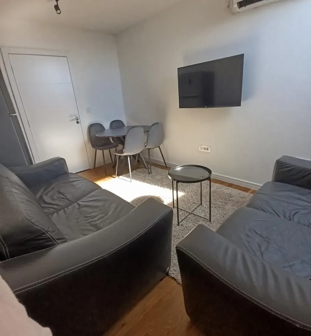 Izdavanje, jednosoban stan, 38m², Retenzija, Beograd