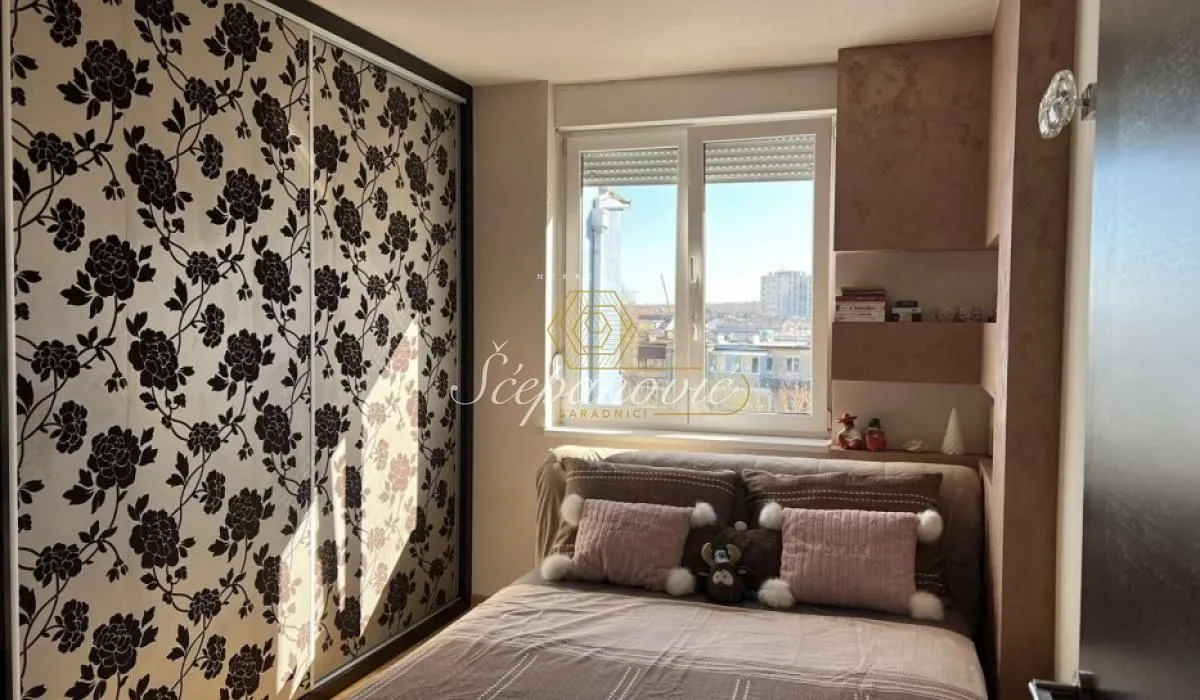 Prodaja, trosoban stan, 67m², Centar, Novi Sad