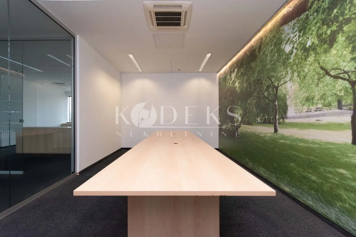 Rent, office space, 318m², Preko Morače, Podgorica