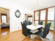 Izdavanje, dvosoban stan, 83m², Centar, Tivat - image 5