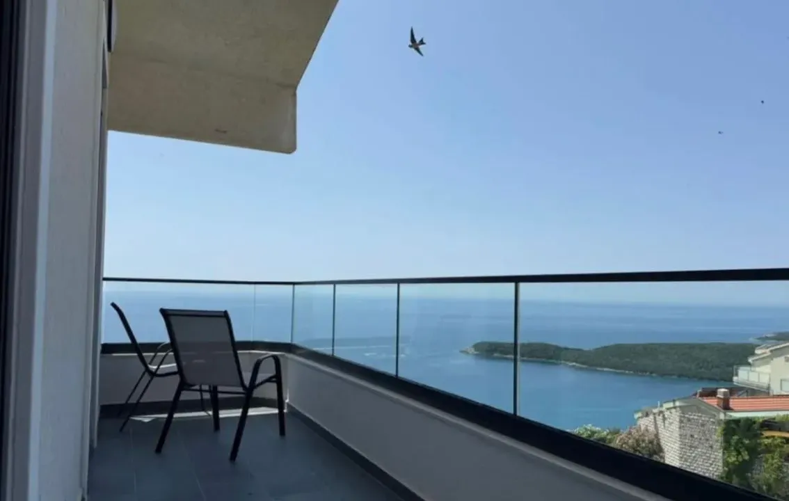 Izdavanje, četvorosoban stan, 100m², Seoce, Budva