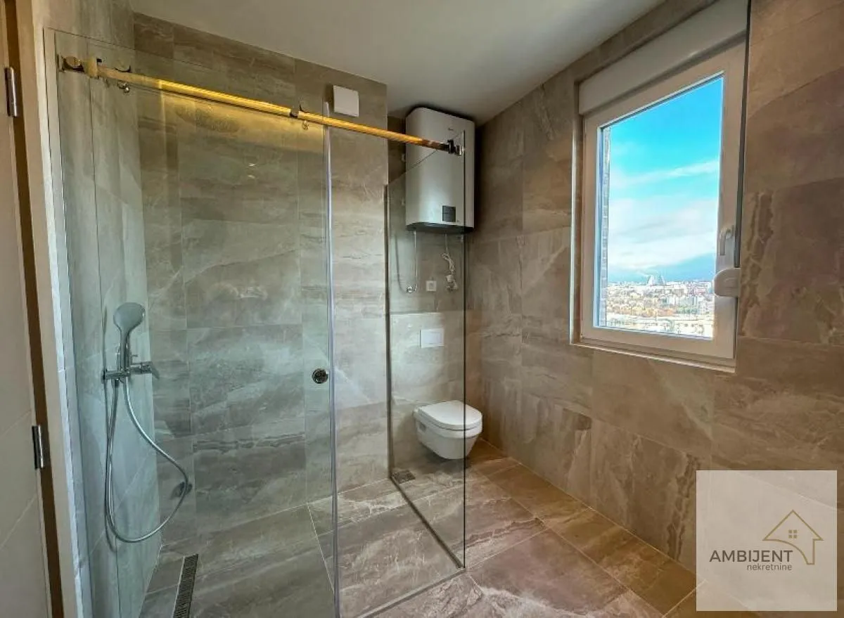 Prodaja, stan, 166m², Voždovac Sve Podlokacije, Beograd