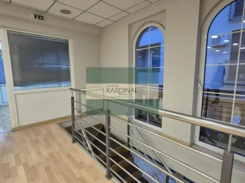 Rent, office space, 326m², Centar, Jagodina - image 6