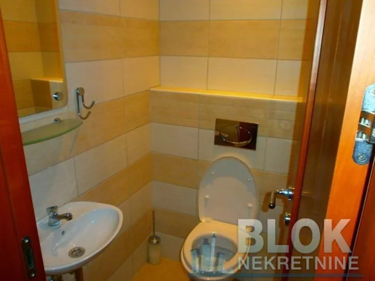Sale, two bedroom apartment, 142m², Centar, Podgorica