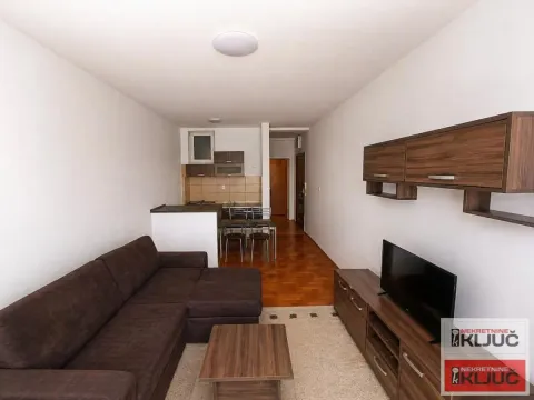 Prodaja, garsonjera, 31m², Bulevar Evrope, Novi Sad Sve Podlokacije - image 2