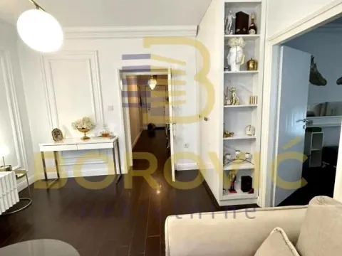 Rent, two bedroom apartment, 64m², Savski Venac, Beograd - image 3