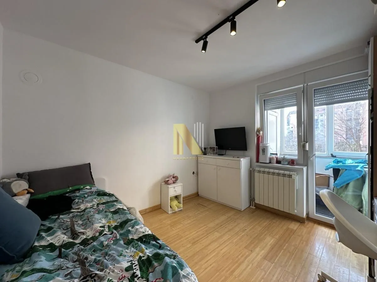 Prodaja, dvosoban stan, 40m², Nova Detelinara, Novi Sad Sve Podlokacije