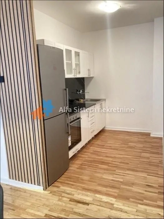 Izdavanje, dvosoban stan, 90m², Lekino Brdo, Voždovac Sve Podlokacije