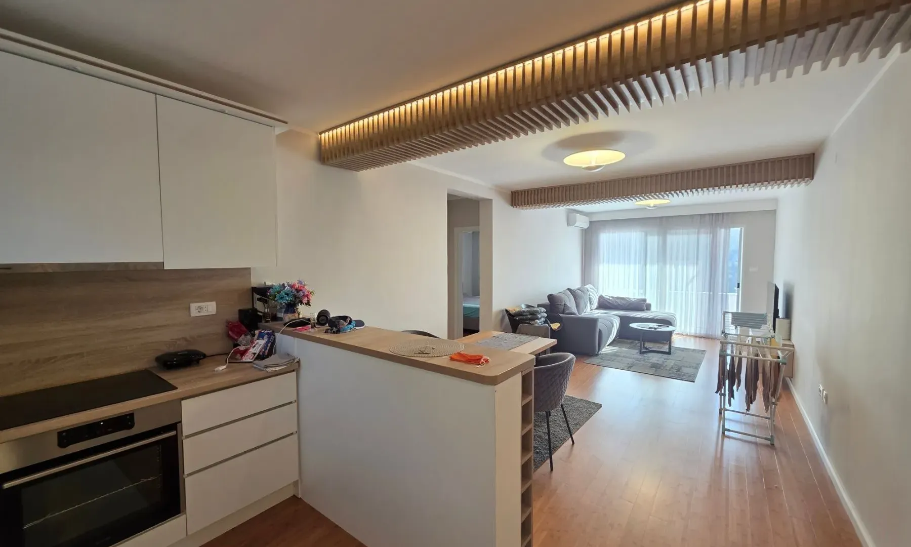 Prodaja, dvosoban stan, 68m², Pržno, Budva