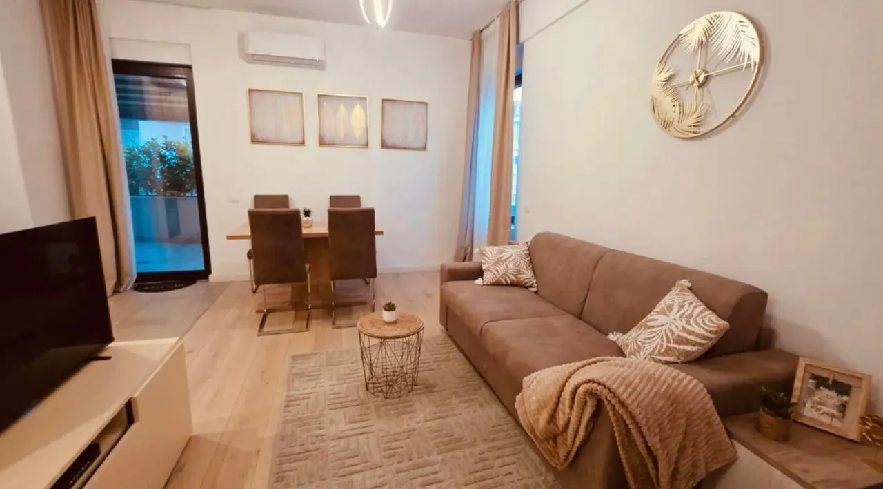 Rent, one bedroom apartment, 45m², Kalimanj, Tivat