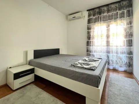 Rent, two bedroom apartment, 78m², Stari Aerodrom, Podgorica - image 6