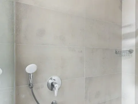 Prodaja, dvosoban stan, 71m², Bečići, Budva - image 8