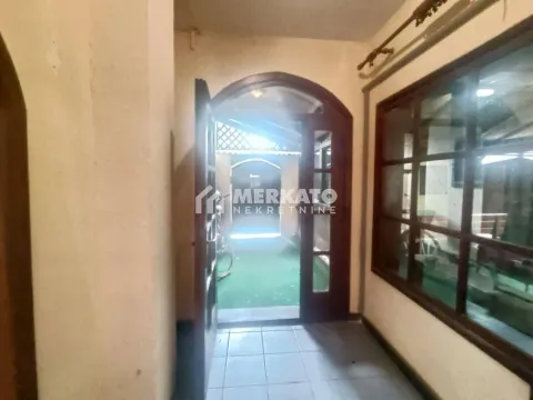 Prodaja, kuća, 472m², Čenta, Zrenjanin - image 16