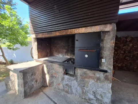 Prodaja, kuća, 253m², Banja Vrdnik, Irig - image 9