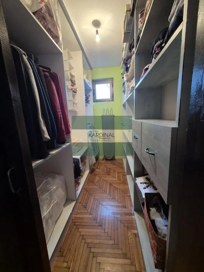 Prodaja, dvosoban stan, 54m², Centar, Ćuprija