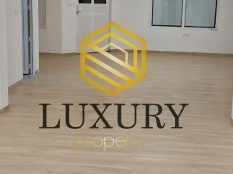 Izdavanje, poslovni prostor, 31m², Centar, Podgorica - image 4