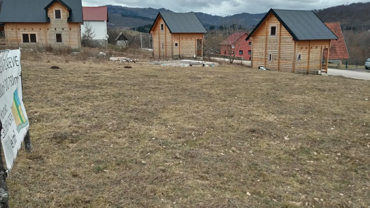 Prodaja, plac, 625m², Drijenak, Kolašin