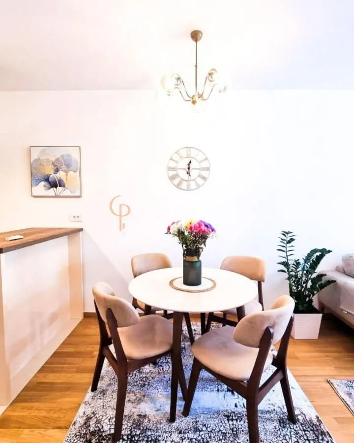 Izdavanje, stan, 69m², New City, Podgorica