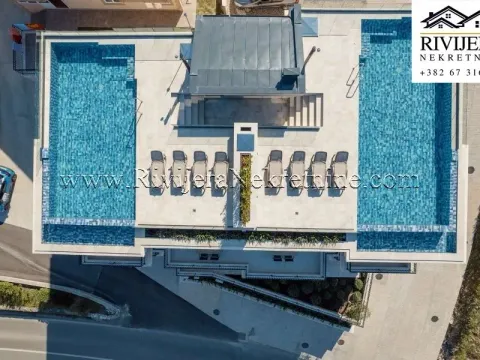 Prodaja, trosoban stan, 191m², Dobrota, Kotor - image 16