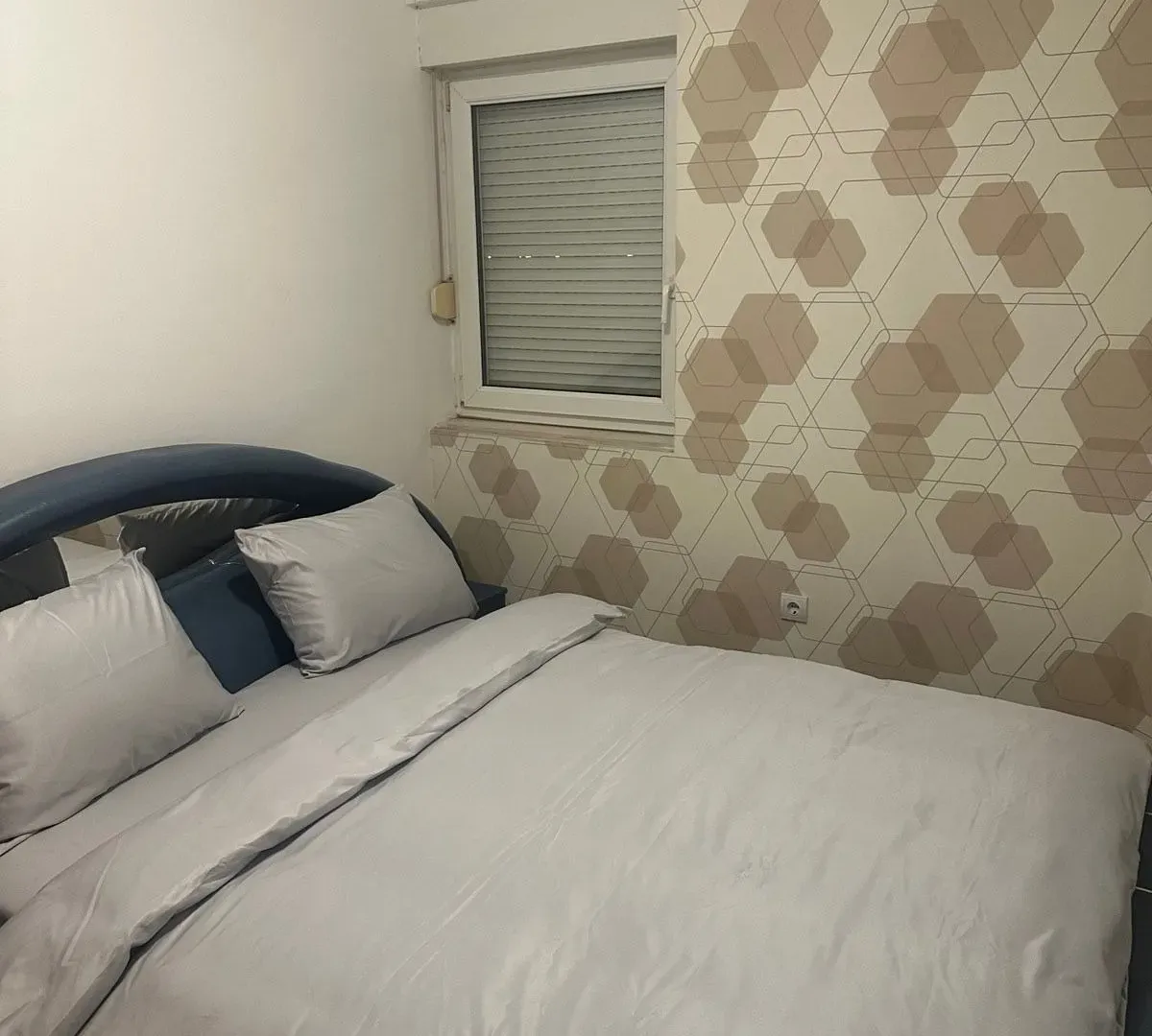 Izdavanje, jednosoban stan, 44m², Preko Morače, Podgorica