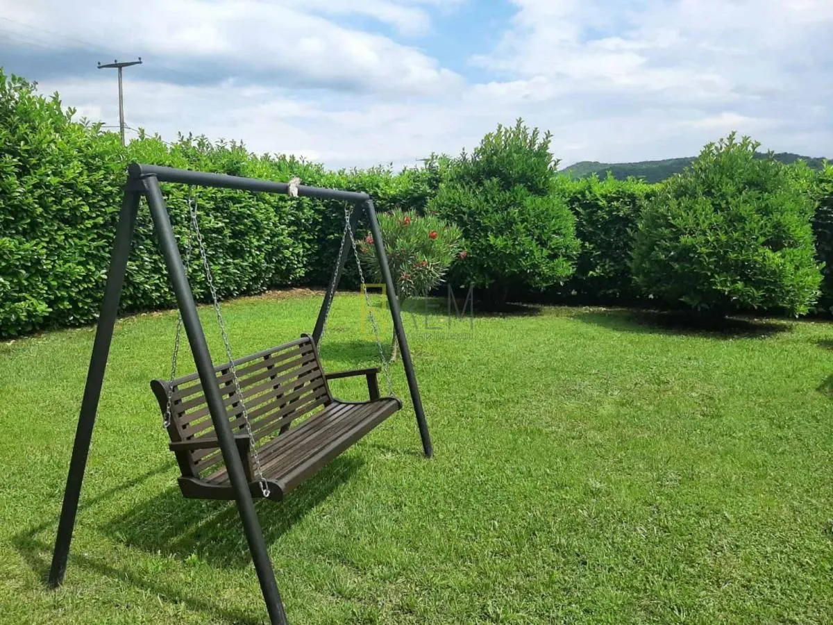 Prodaja, kuća, 106m², Pričelje, Podgorica