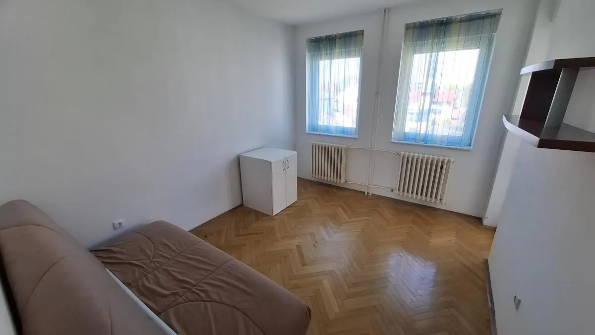 Prodaja, četvorosoban stan, 100m², Centar, Novi Sad