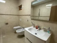 Sale, house, 200m², Rogami, Podgorica - image 8