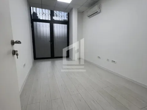 Izdavanje, poslovni prostor, Blok 9, Podgorica - image 6