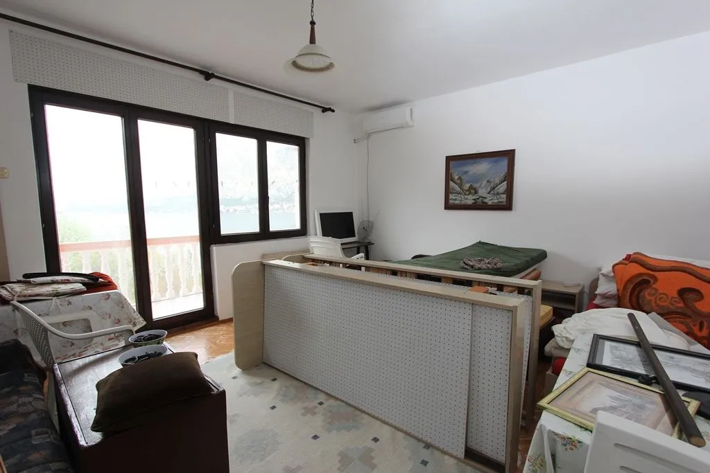 Sale, house, 160m², Prčanj, Kotor