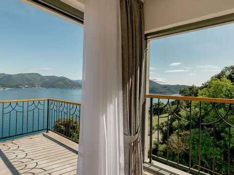 Prodaja, kuća, 236m², Njivice, Herceg Novi - image 15